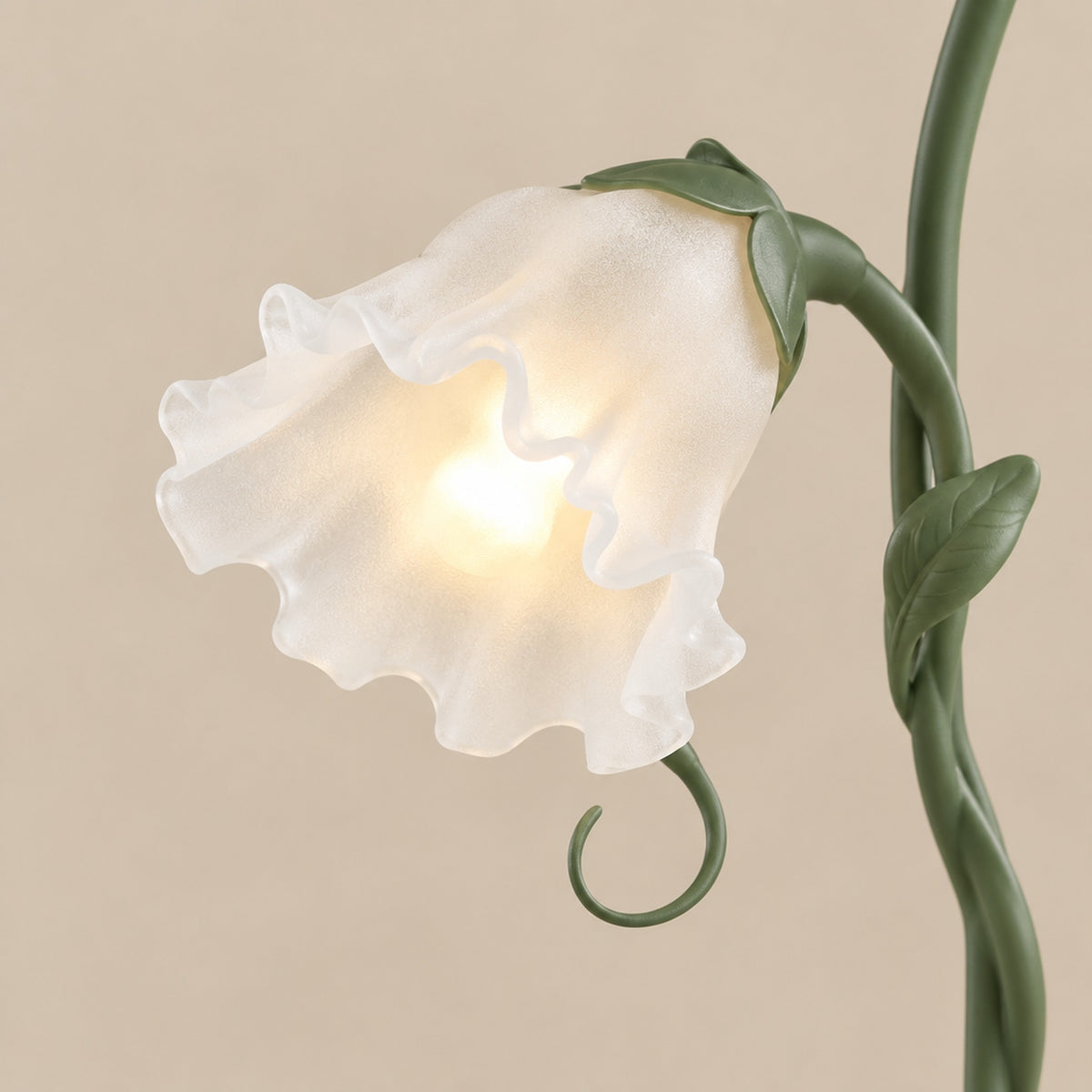 Bloom Twist Floor Lamp - frosted ruffled shade detail