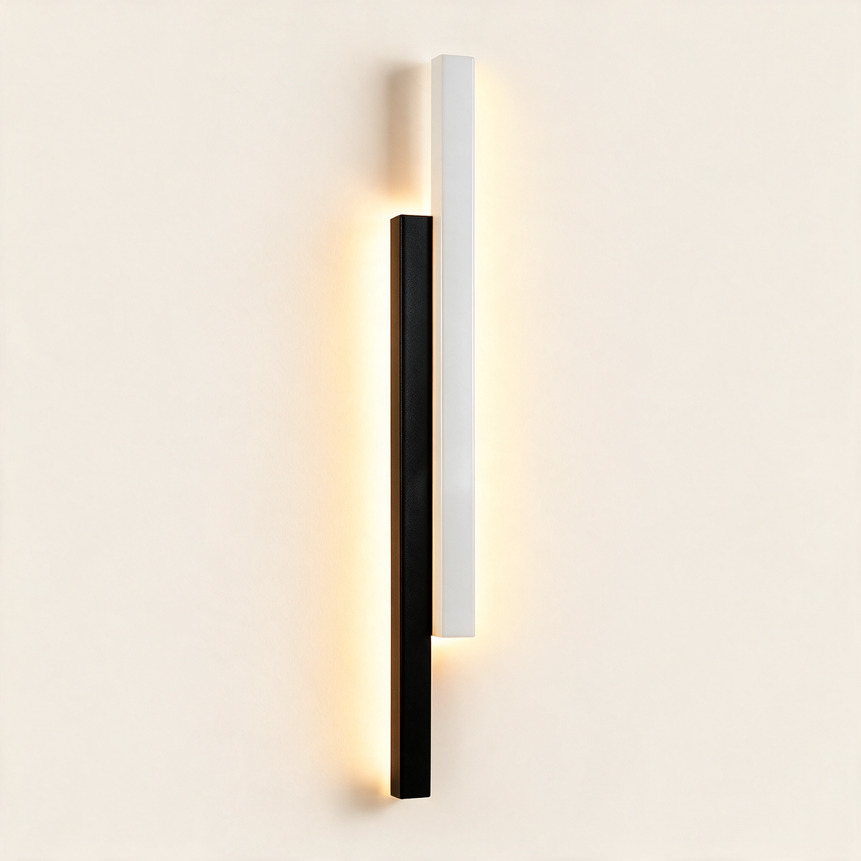 Vertical Strip Wall Sconce - detail close-up