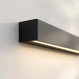 Lintel Linear Wall Light — detail