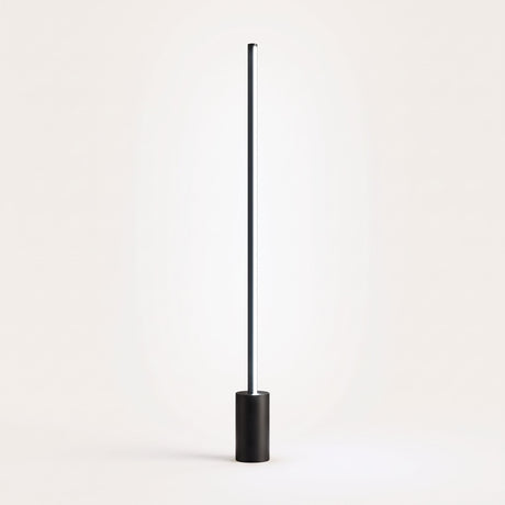 Stylo Slim Lawn Light — Cold White studio hero