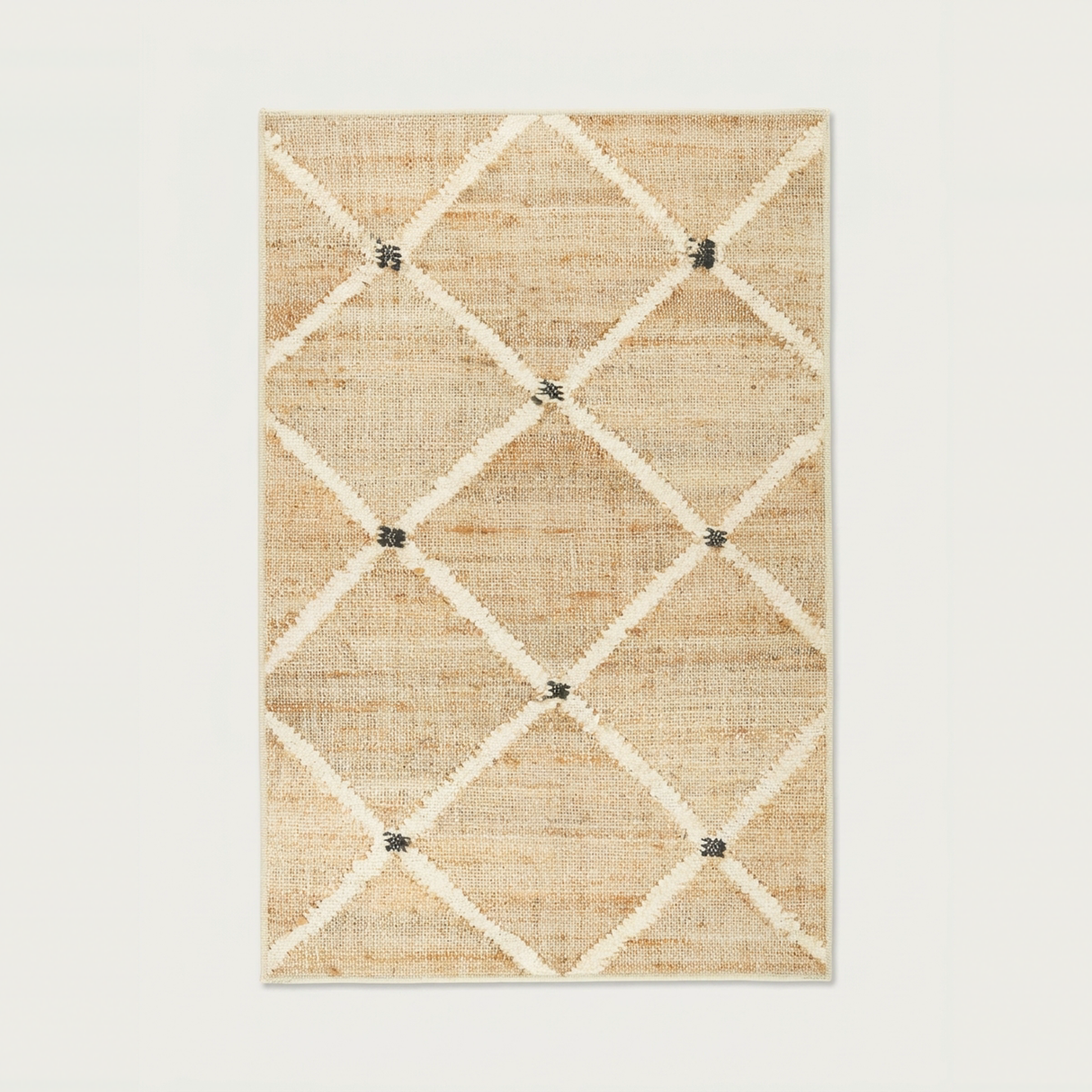 Kali natural beige lattice rug - hero