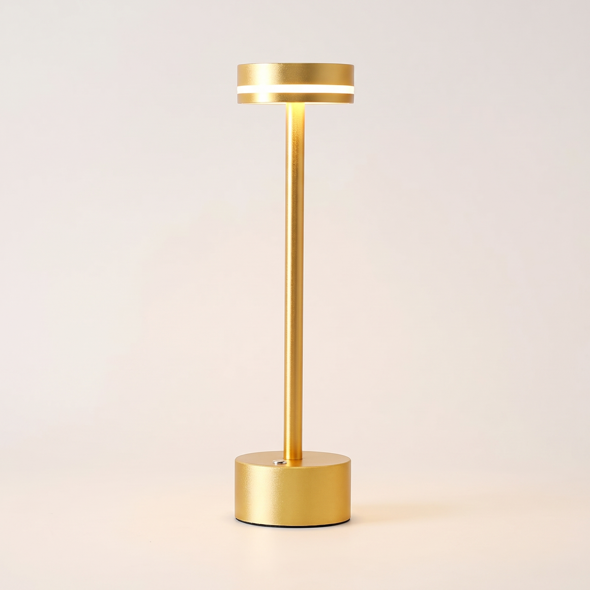 Drift Aluminum Table Lamp — Gold hero