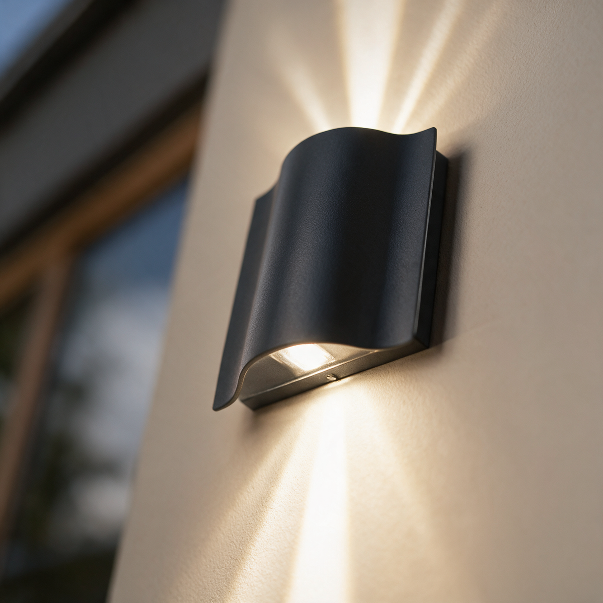 Arc Dual-Beam Wall Sconce - macro detail shot