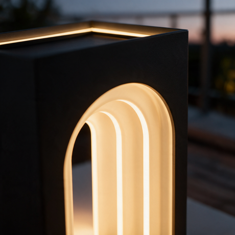 Arcadia Arch Accent Light - macro detail shot